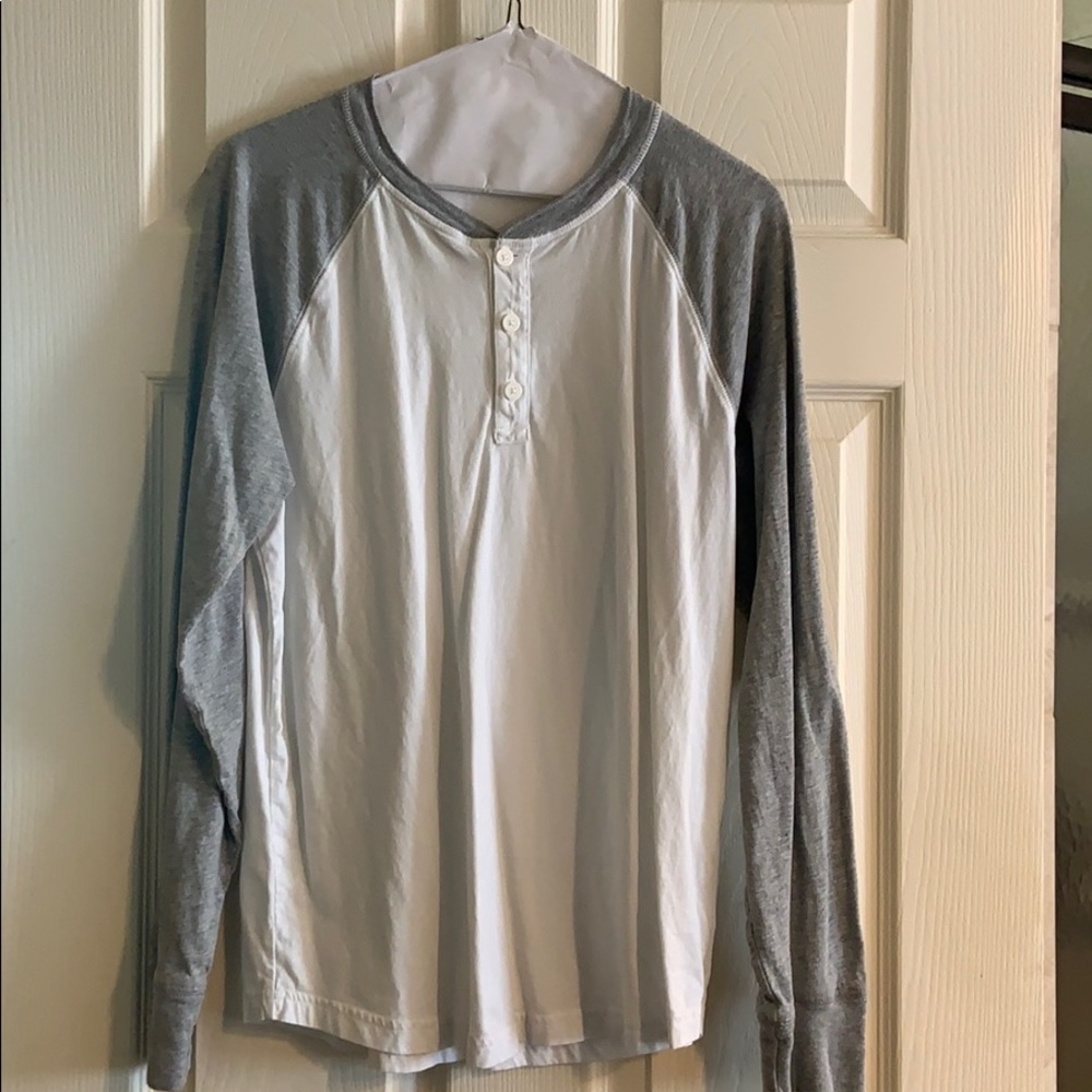 Gap long sleeve Henley tshirt